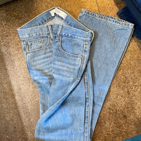 Abercrombie Jeans - Picture 1 of 3